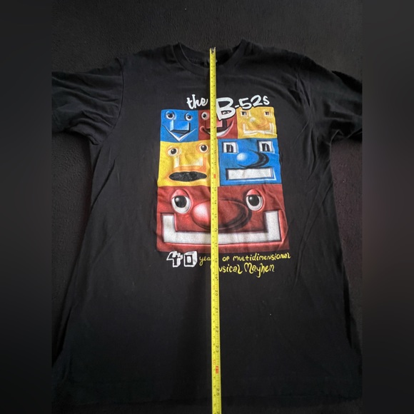 B-52’s 2018 Concert T-shirt 40 Years Of Multidimensional Musical Mayhem Size M - Picture 9 of 12